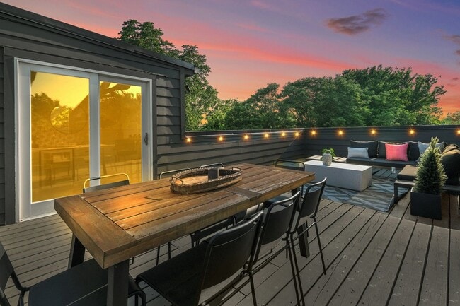 Building Photo - Fully Furnished 5 Bed, 3.5 Bath Located In East Nashville's McFerrin Park Neighborhood! Lawn Care...