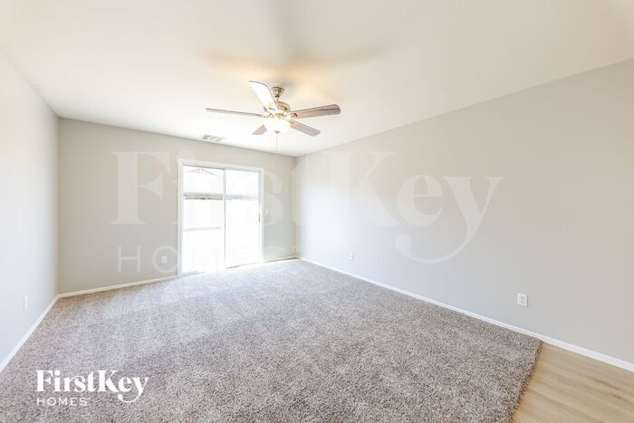 Building Photo - 11597 W Vogel Ave