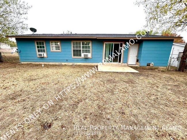 Building Photo - **MOVE-IN SPECIAL** AVAILABLE NOW! 3 Bedro...