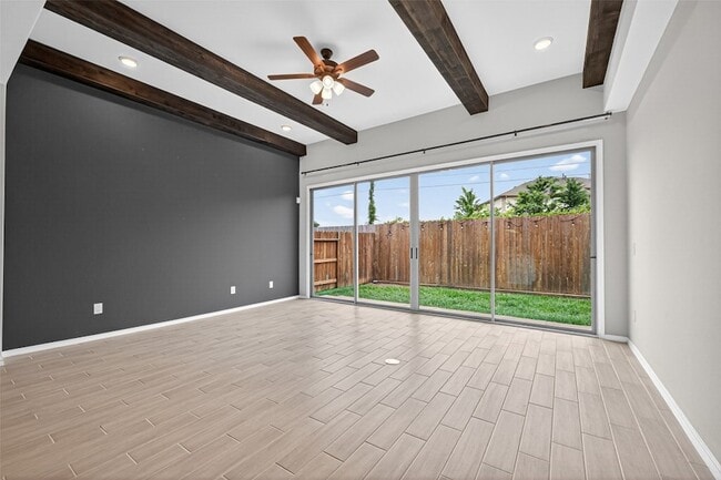 Building Photo - 4007 Delta Rose St
