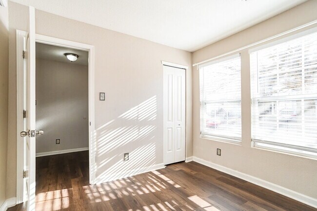 Building Photo - 6519 Matlea Ct