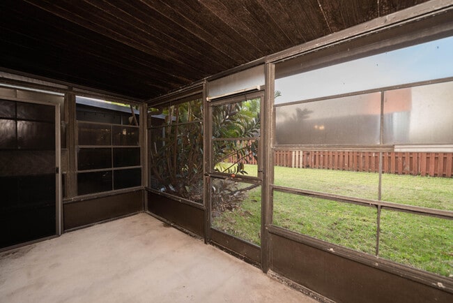 Building Photo - 47 Bogart Pl