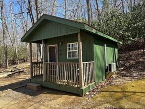 Building Photo - 2015 Union School Rd SW