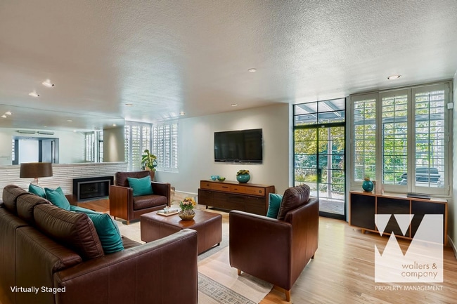 Building Photo - 701 S Milwaukee St