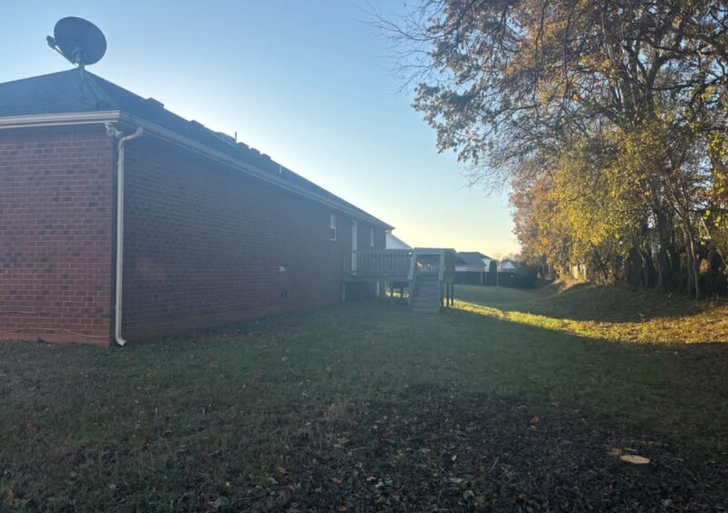 Building Photo - 1012 Crystal Bear Trail