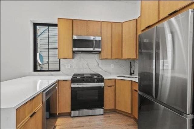 Building Photo - 41 47th St