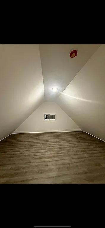 Building Photo - 1105 Quincy Ave