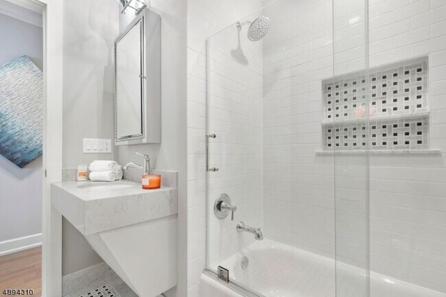 Building Photo - 409 Westfield Ave