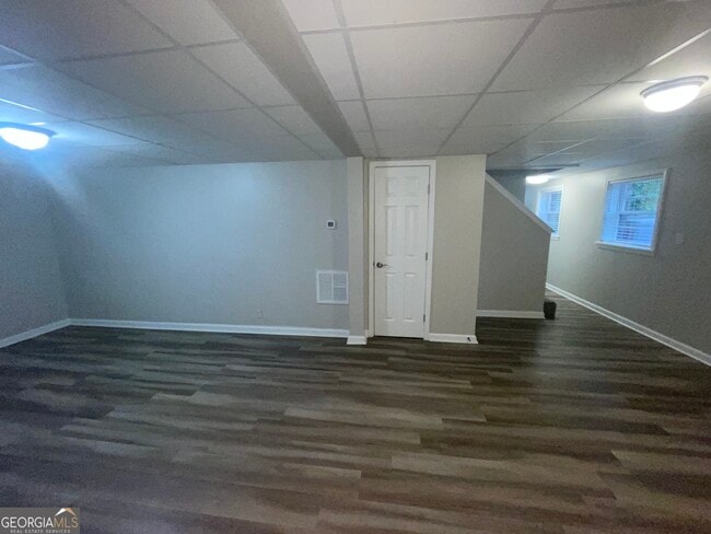 Building Photo - 310 Harris Manor Dr SW
