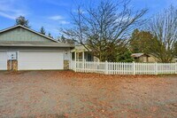 Building Photo - 15119 182nd Ave SE