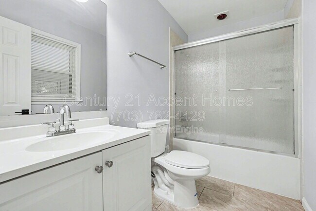 Building Photo - 1012 Aquia Dr