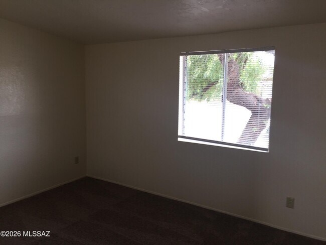 Building Photo - 7774 N Nathan Hale Ave