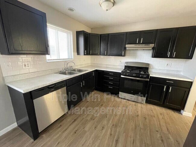 Building Photo - 1225 Carla Dr