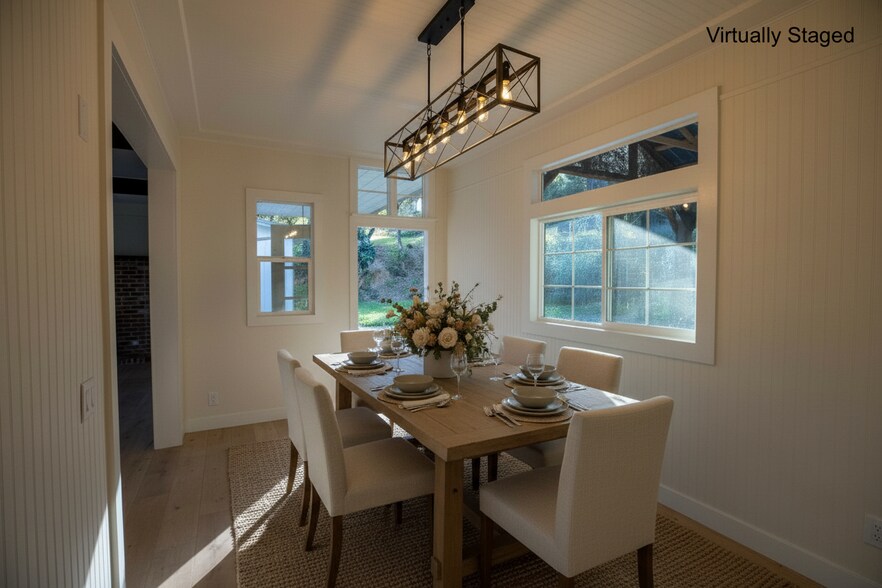 Building Photo - 384 Crazy Horse Canyon Rd