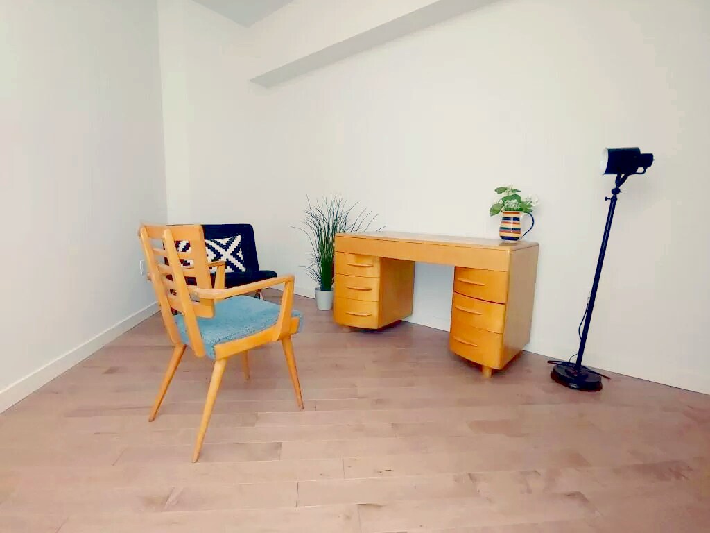 Building Photo - 654 N Virgil Ave