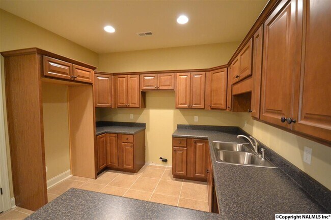 Building Photo - 12089 Southern Charm Blvd