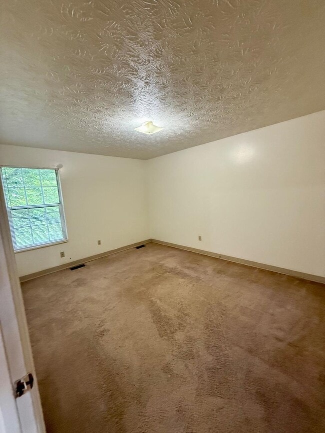 Building Photo - 3717 Trent Cir