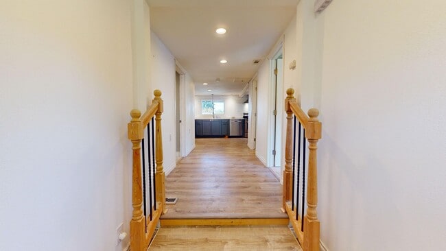 Building Photo - Tracyton 3 Bedroom w/ Tons of Parking & Huge Lot! Avail. 4/15