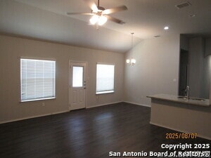 Building Photo - 619 Heathers Wy