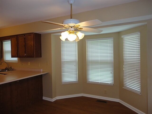 Building Photo - 7037 Berry Blossom Ct