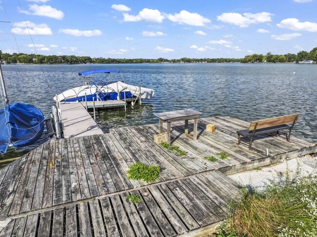 Building Photo - 25678 W Long Beach Dr