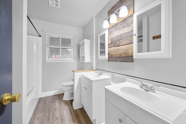 Building Photo - 2243 Common Rd