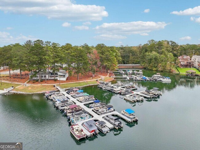 Building Photo - 7379 N Mitchell Ct