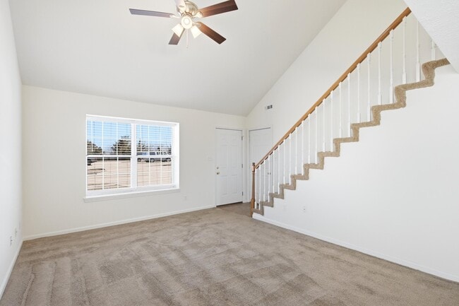 Building Photo - 3509 La Mesa Dr