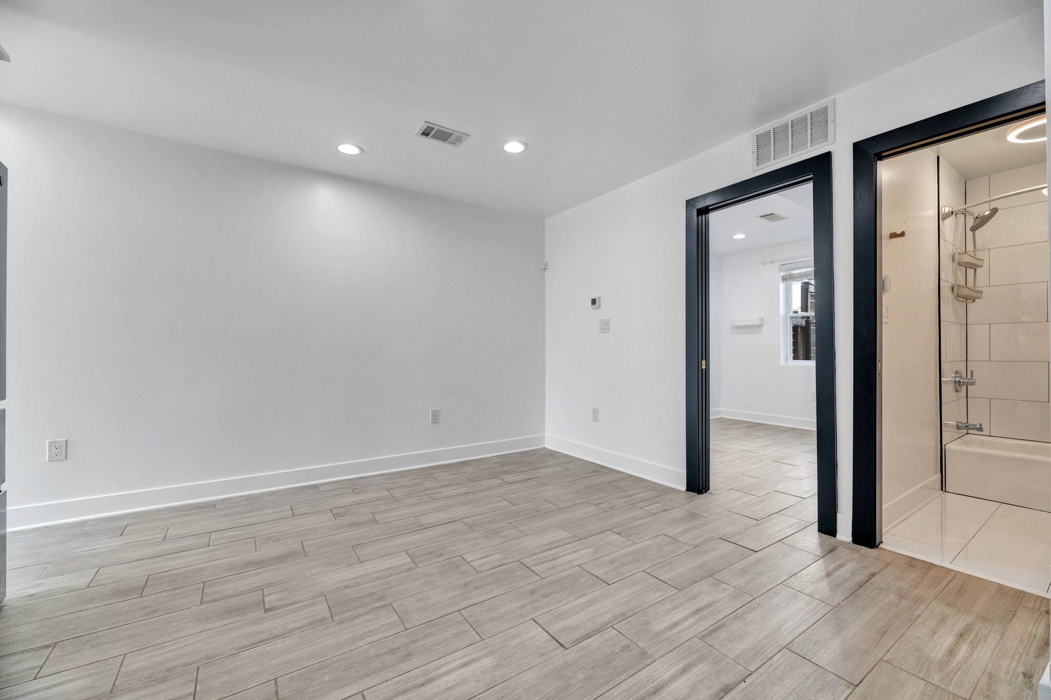 Building Photo - 1808 Benning Rd NE