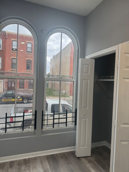 Building Photo - 1831 W Diamond St