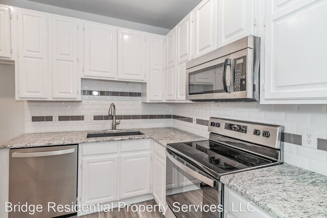 Building Photo - 1 br, 1 bath House - 5023A Birchman Ave.