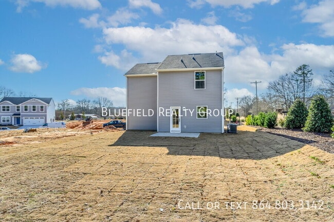 Building Photo - 886 Cranbrook Dr