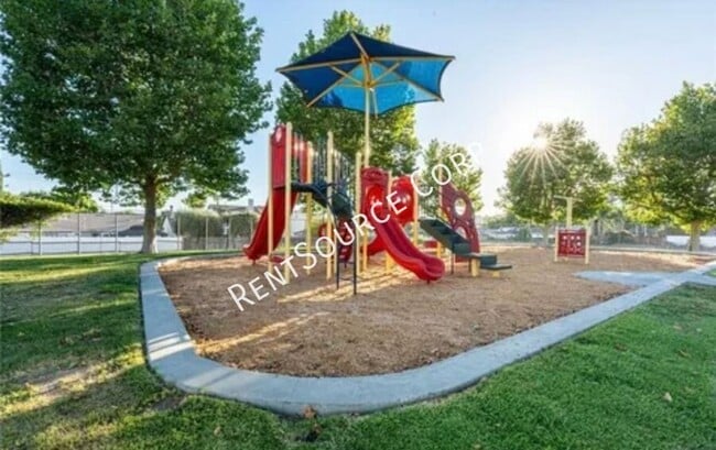 Building Photo - 20871 Plum Canyon Rd