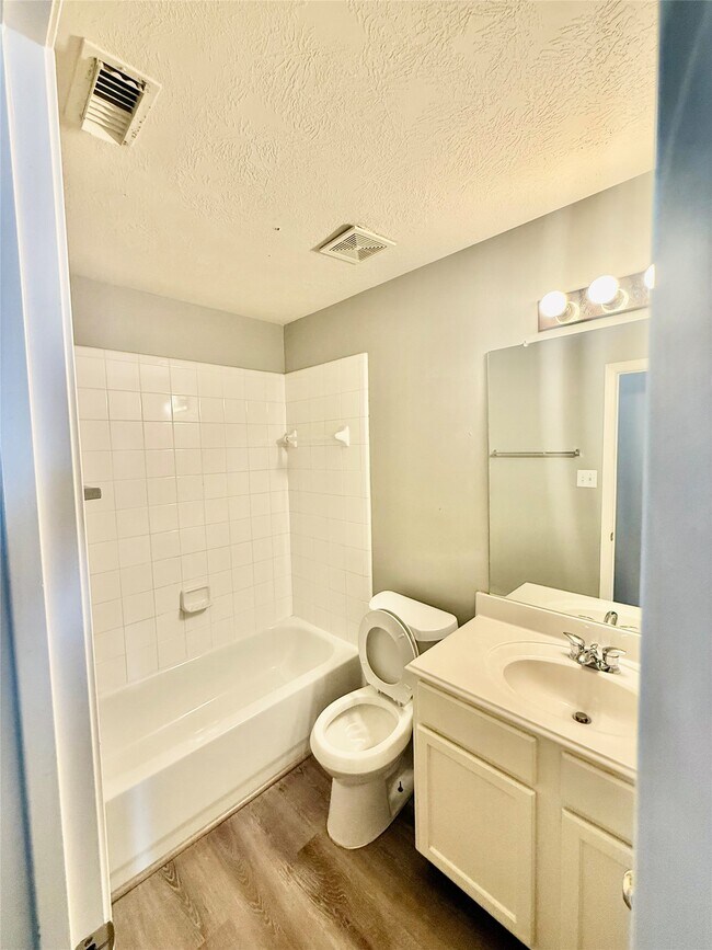 Building Photo - 6506 Beeston Hill Dr