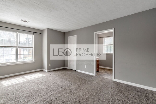 Building Photo - 5546 Clover Rise Ln