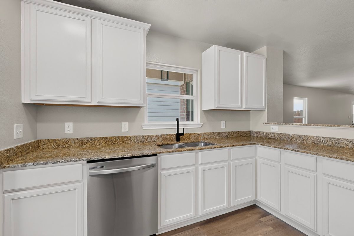 Building Photo - 15018 Silver Tree Cove