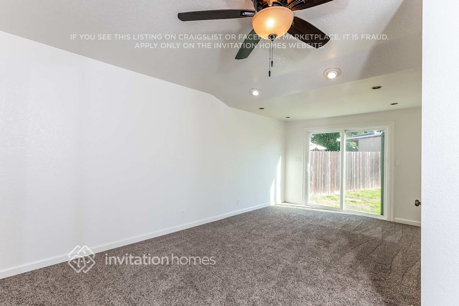 Building Photo - 10256 Octavia Way