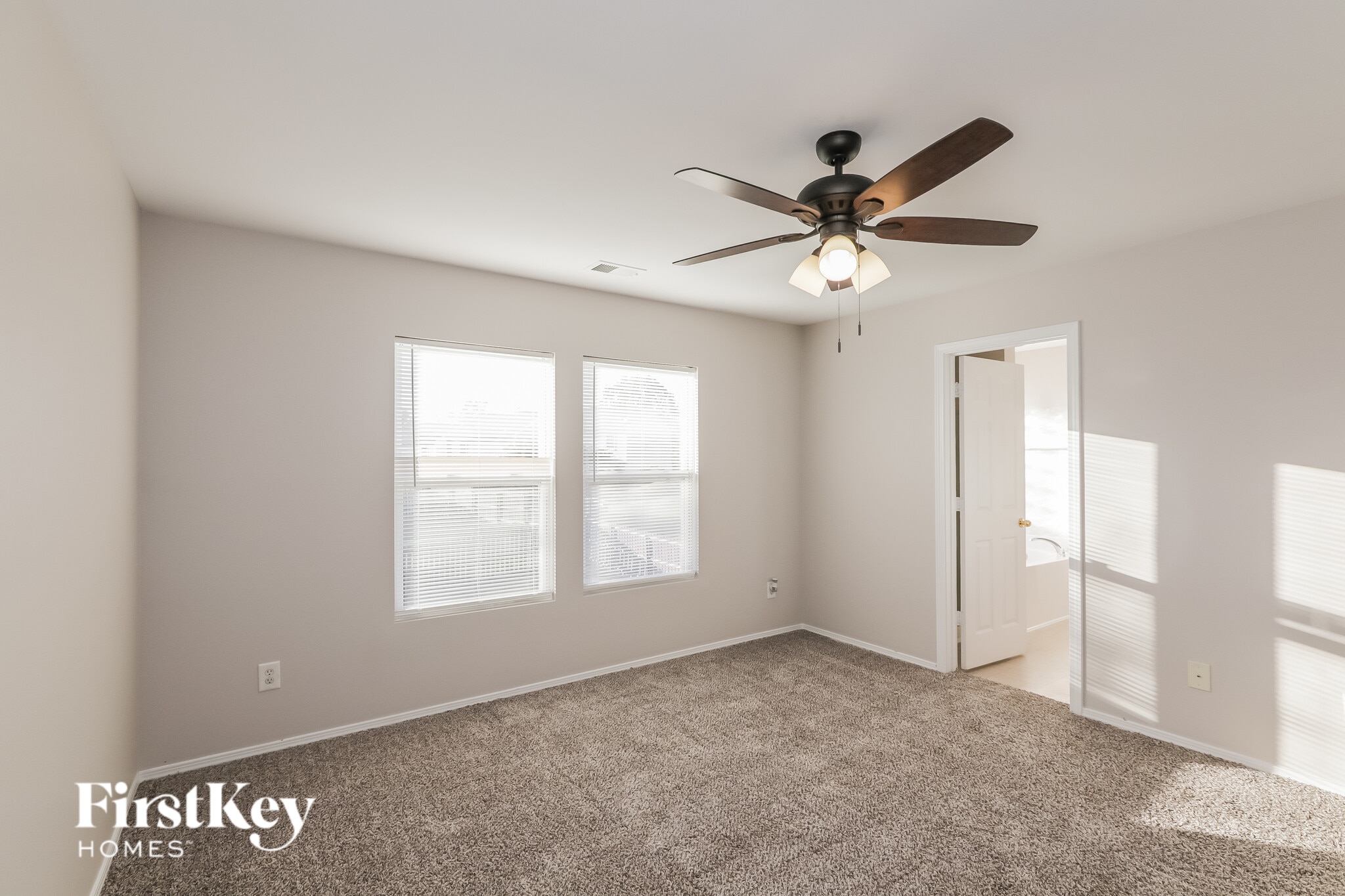 Building Photo - 2344 Buckleigh Dr