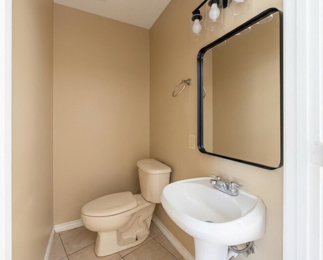 Building Photo - 312 Begona Ct