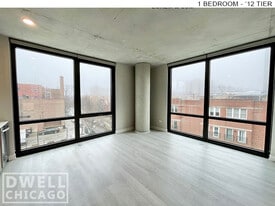 Building Photo - 4641 N Broadway St