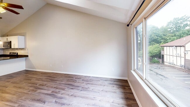Building Photo - Beautiful 2-Bedroom Condo in Westville!