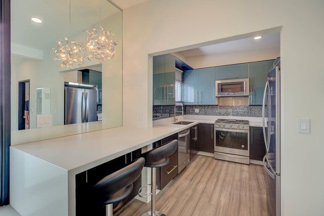 Building Photo - 1702 Hermosa Ave