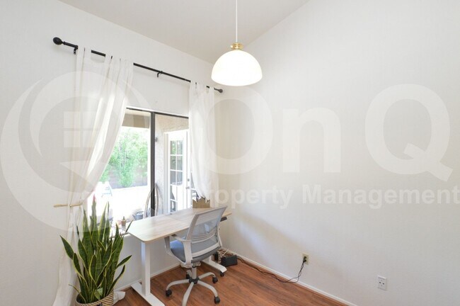 Building Photo - 6609 N 85th Dr