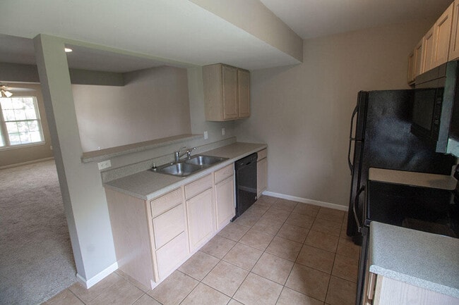 Building Photo - 4006 Snowy Owl Dr