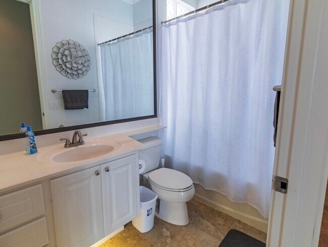 Building Photo - 11355 SW Rockingham Dr