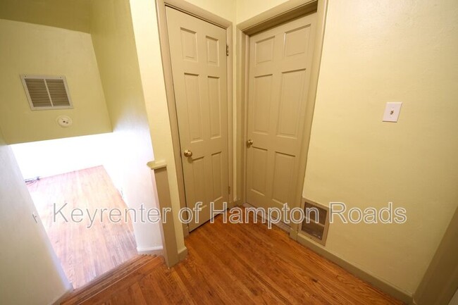 Building Photo - 8356 Cape View Ct