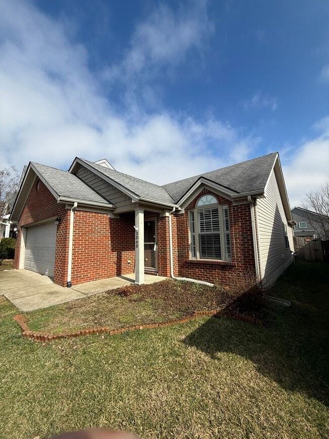 Building Photo - Charming 3-bedroom, 2-bathroom home located in the vibrant city of Lexington