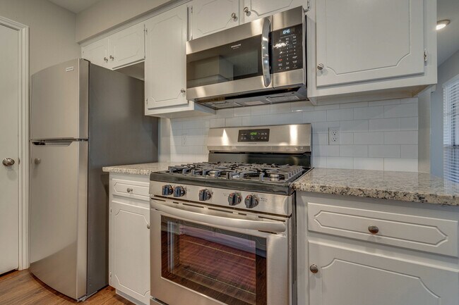 upgraded brand new stainless appliances - 1233 Cordell St
