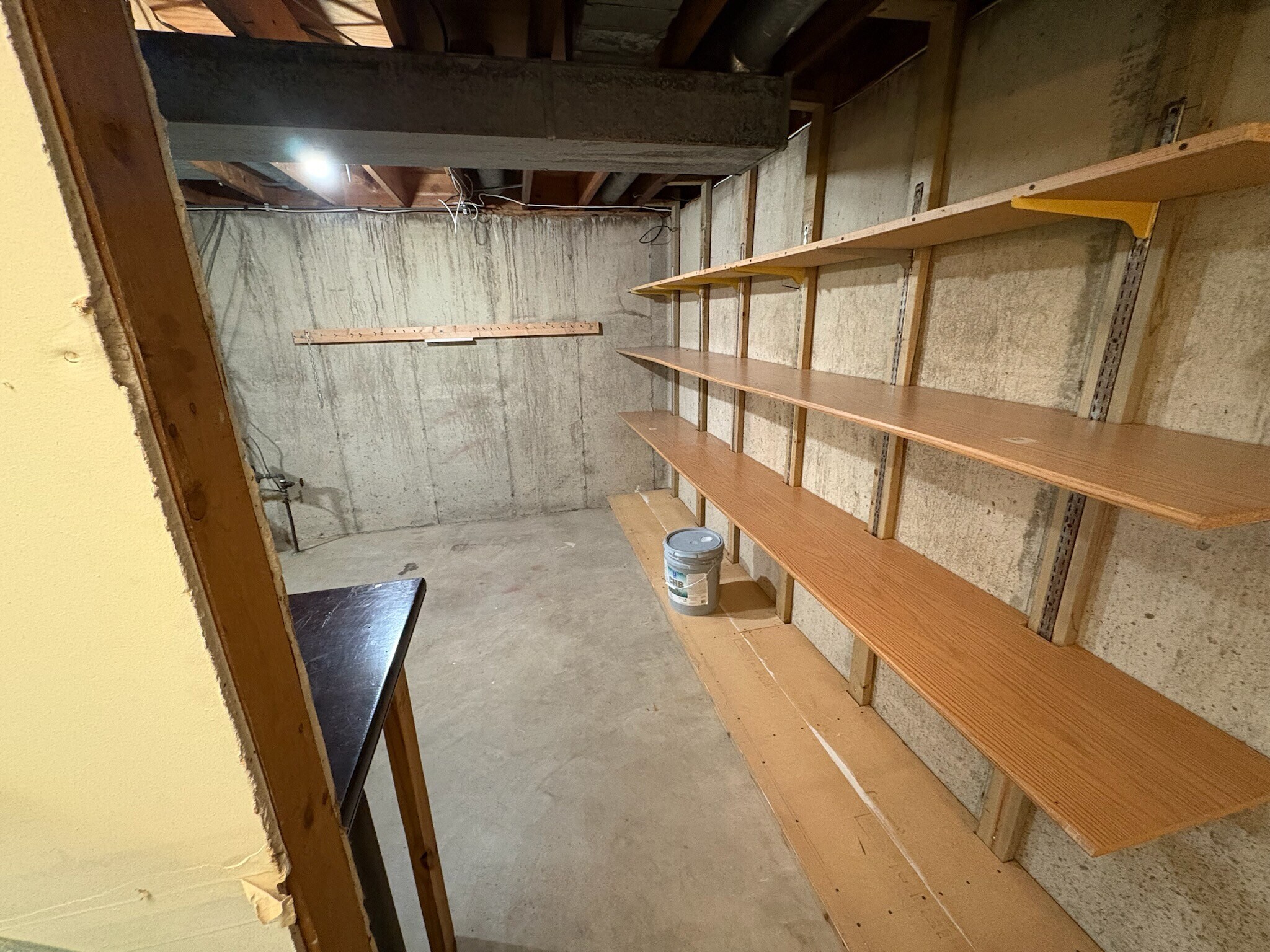 Building Photo - 356 2nd Ct