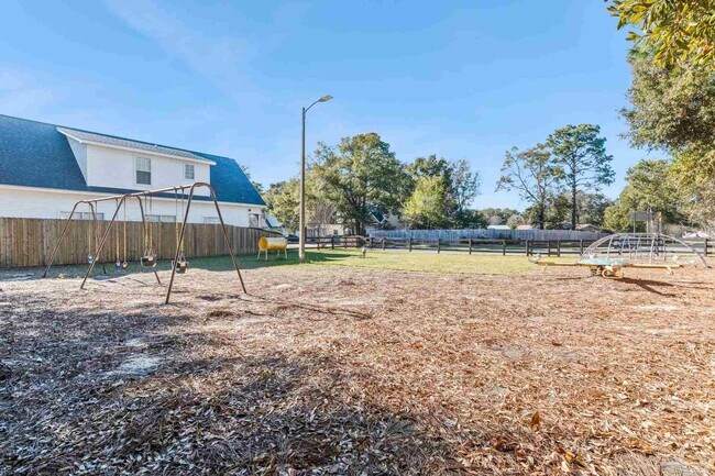 Building Photo - 139 Wildflower Ln